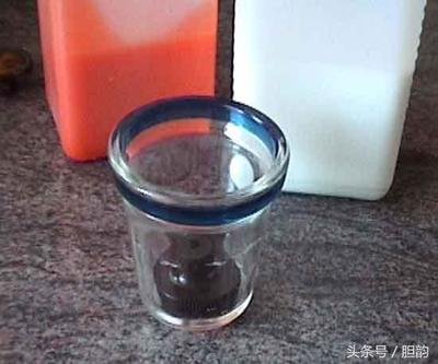 玻璃胶快速凝固的方法